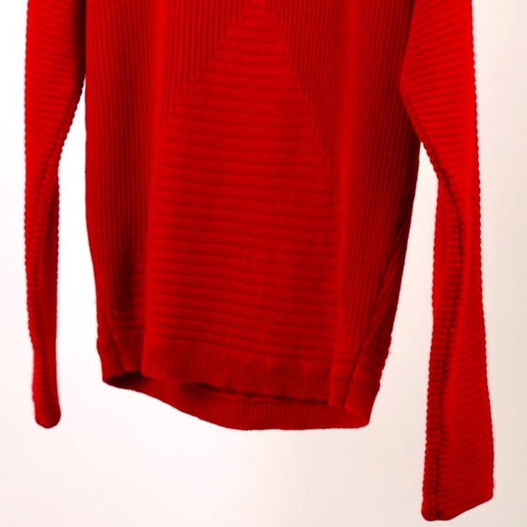 Women red wool and Cashmere  sweater sizes large, red Christmas sweater large. - Picture 6 of 9